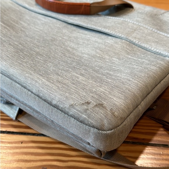 Laptop travel case for MacBook - Picture 5 of 8